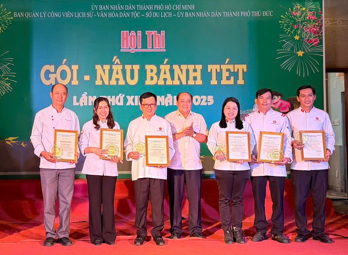 Hội thi Gói – Nấu bánh tét & Lễ dâng bánh tưởng niệm các Vua Hùng lần 13